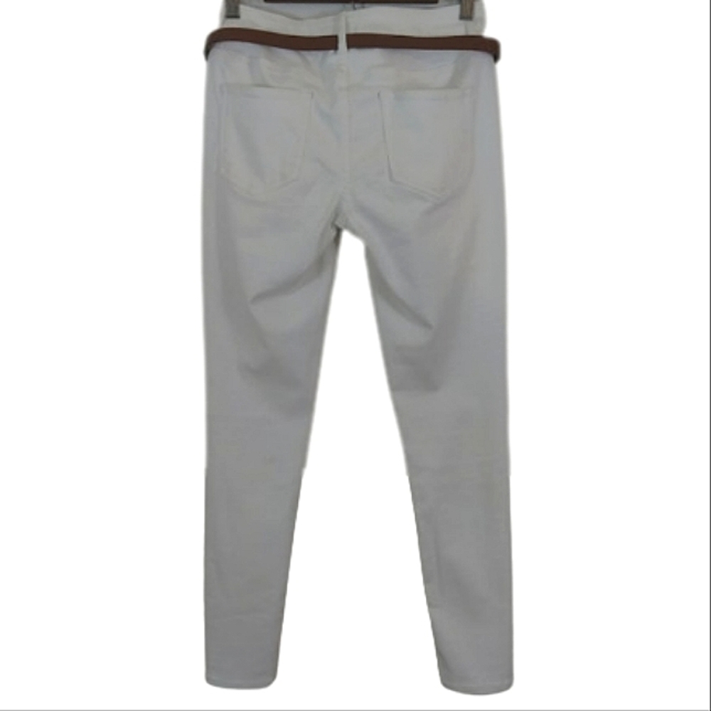 Maurices White Jeans Skinny Jeans Cotton Jegging Neutral Pants & Brown Belt - Picture 2 of 10